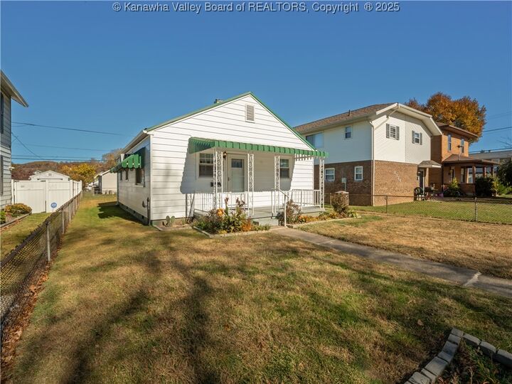 Property Photo: 2326 Monroe Avenue WV 25177