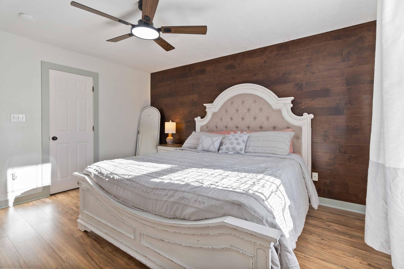 Property Photo: 102 Ol Stable Lane KY 42503