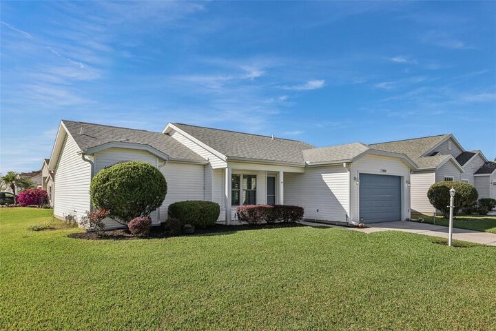 Property Photo:  25327 Hibiscus Street  FL 34748 