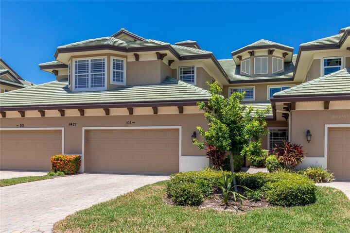 Property Photo: 6427 Moorings Point Circle 101 FL 34202