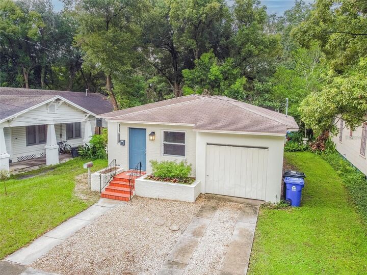 Property Photo:  903 Vistabula Street  FL 33801 