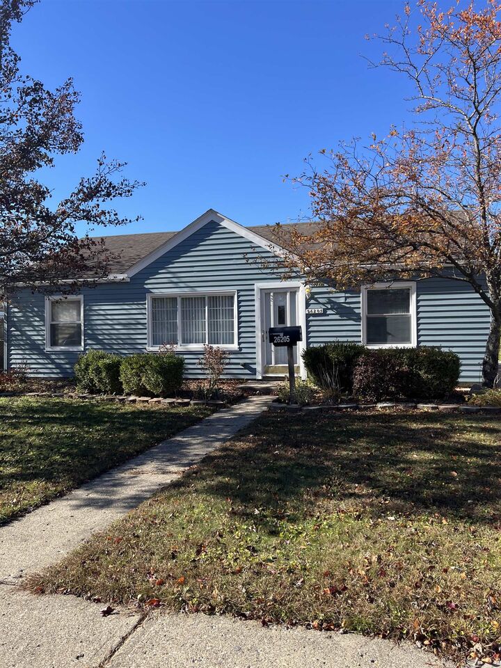 26205 Arlington  Roseville MI 48066 photo