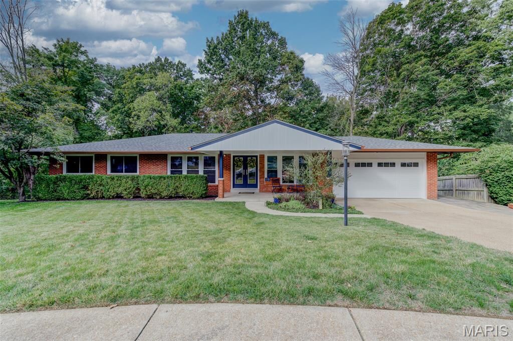 Property Photo:  13028 Weatherfield Drive  MO 63146 