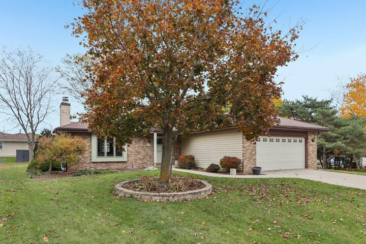 Property Photo: N77w15302 Crossway Dr WI 53051