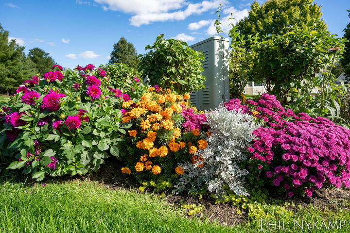 Property Photo:  8870 N Peninsula Court  MI 49464 