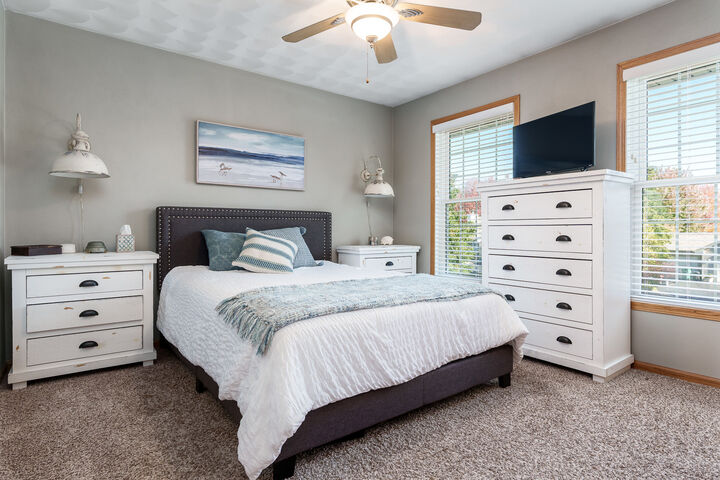 Property Photo:  4621 Lindbloom Lane  IL 61016 