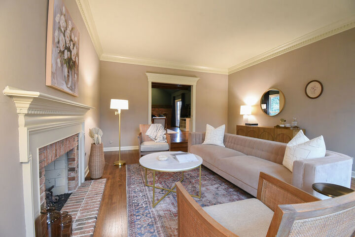 Property Photo: 3 Bridle Court IL 60527