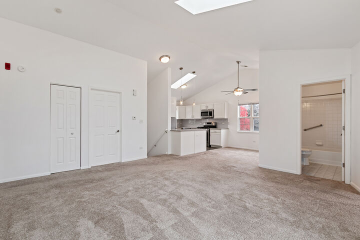 Property Photo:  2604 Sheehan Court 204  IL 60564 