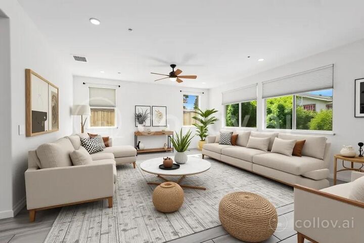 Property Photo: 9236 Summer Holly Way CA 95829