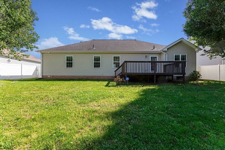 Property Photo:  991 Wing Tip Cir  KY 42240 