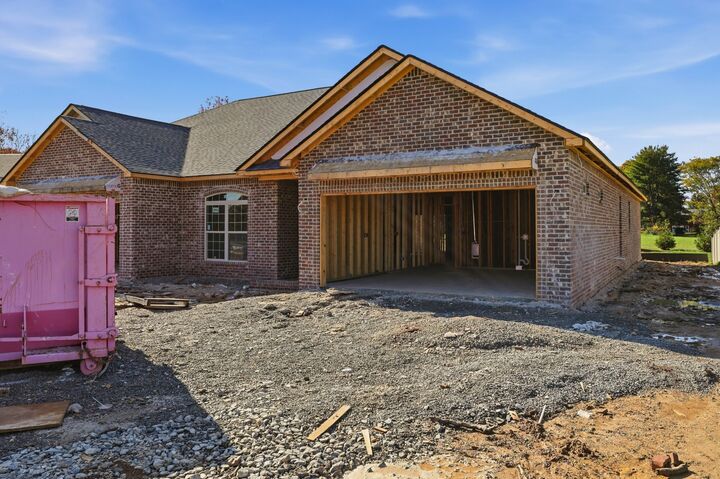 Property Photo: 1044 Veridian Dr Unit 19B TN 37043