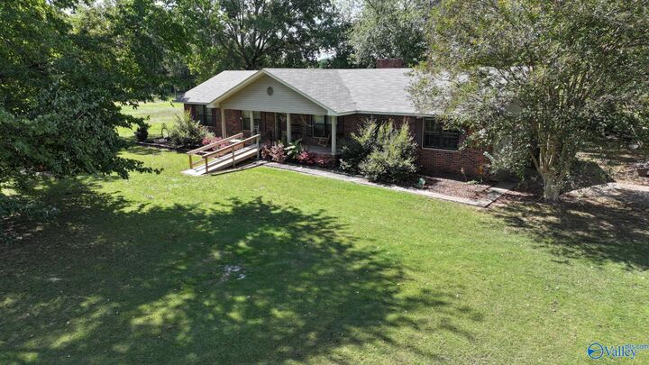 Property Photo:  2405 Shady Grove Lane SW  AL 35603 