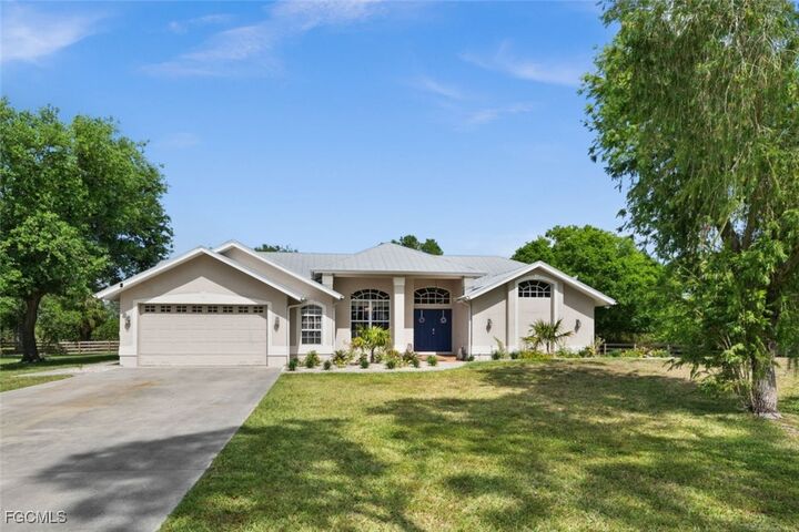 20885 Huffmaster Road  North Fort Myers FL 33917 photo