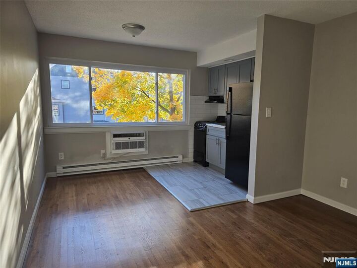 Property Photo: 322 Park Street 9 NJ 07601