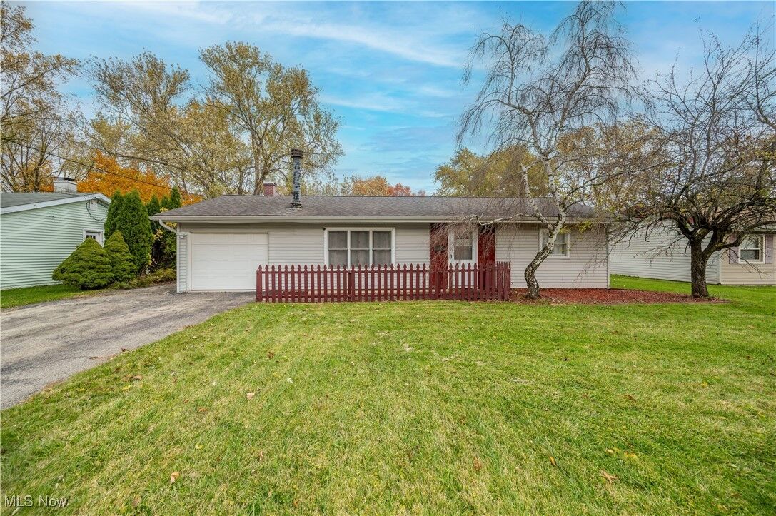 Property Photo: 2521 Bainbridge Avenue OH 44511