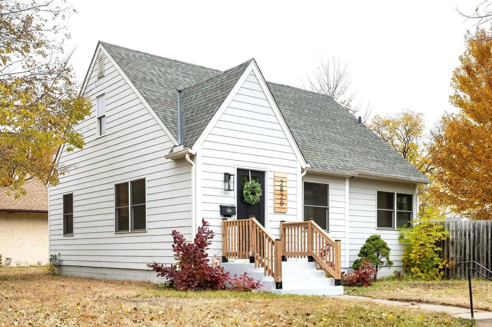 Property Photo:  2820 50th Avenue N  MN 55430 