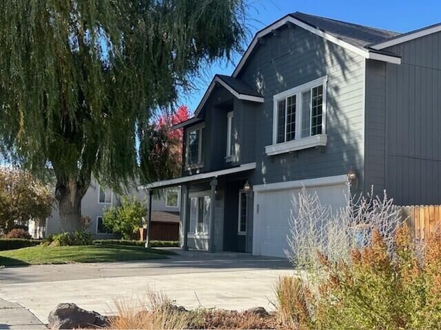 Property Photo:  1451 NW Spruce Court  OR 97756 