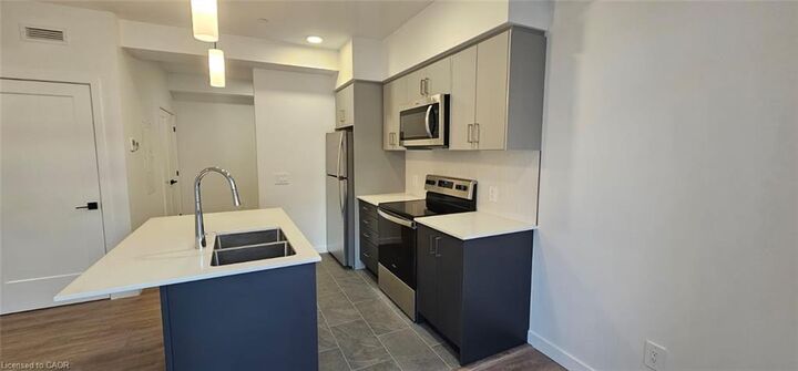 Property Photo:  31 Mill Street 64  ON N2G 0G6 