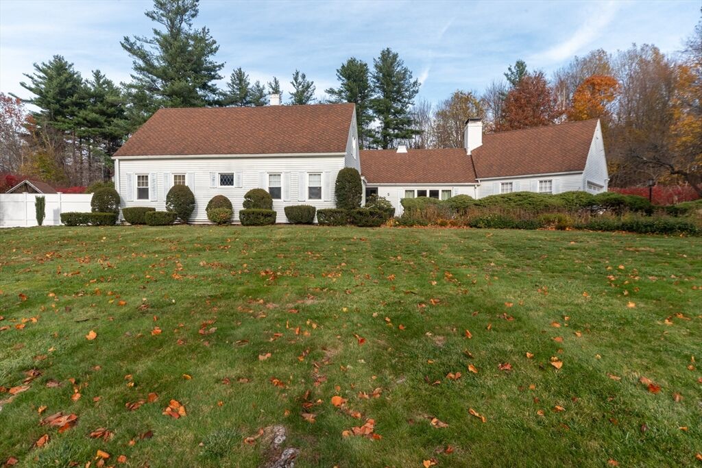 Property Photo:  5 Ramgren Rd  MA 01462 