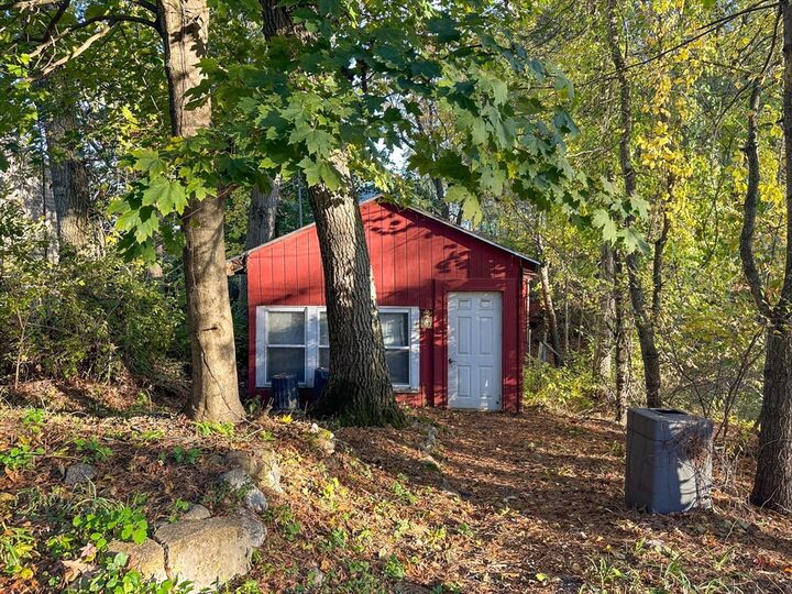 Property Photo: 12 Parkview Ter MA 01864