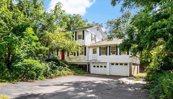 Property Photo:  125 Bayview Ave  MA 02779 