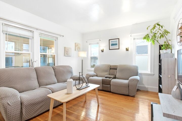 Property Photo:  58 Bayfield Rd N  MA 02171 