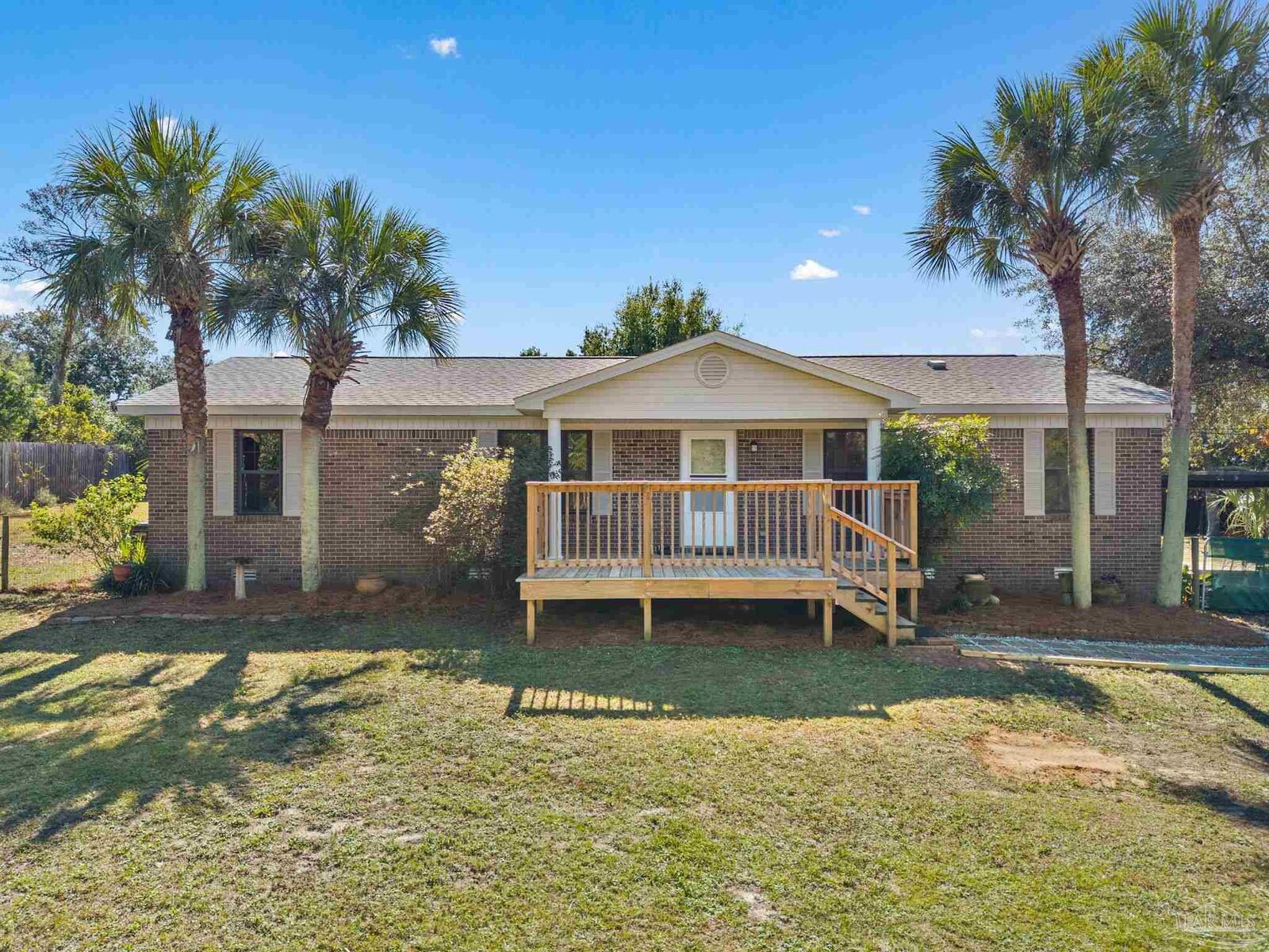 Property Photo:  1944 Guseman Rd  FL 32563 