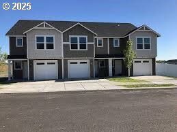 681 E Oregon Ave  Hermiston OR 97838 photo