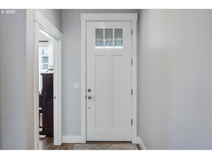 Property Photo:  2754 Inna Ave NW  OR 97304 