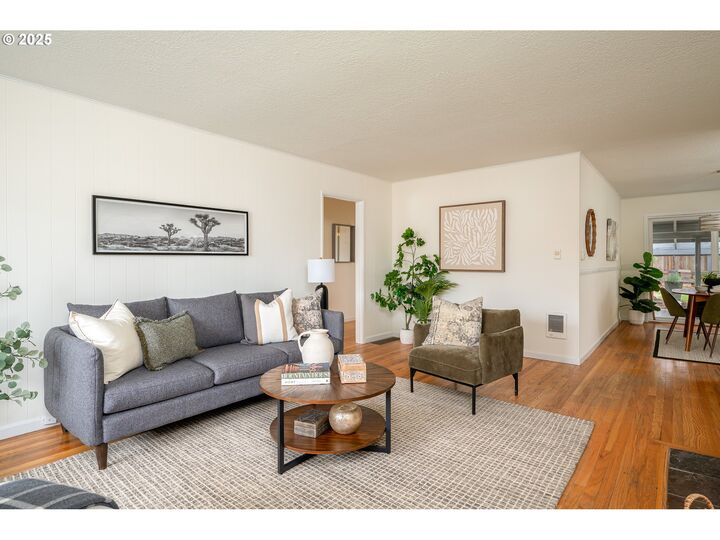 Property Photo: 1312 N Farragut St OR 97217