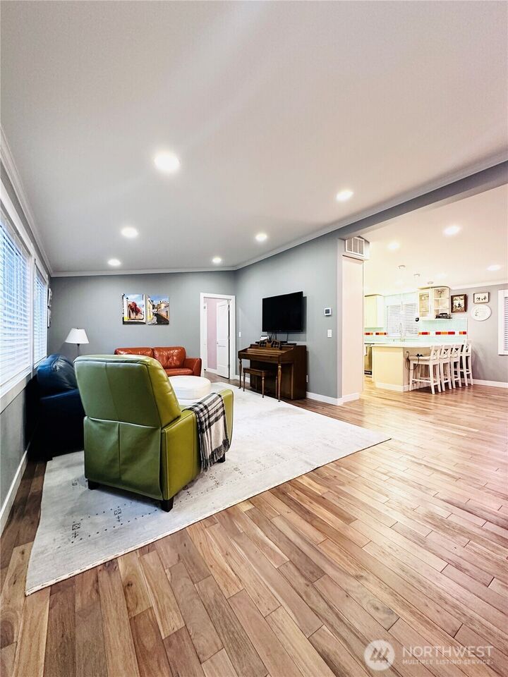 Property Photo: 15410 SE 272nd Street 116 WA 98042