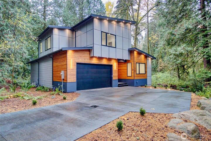 Property Photo:  3  Cayuse Court  WA 98229 