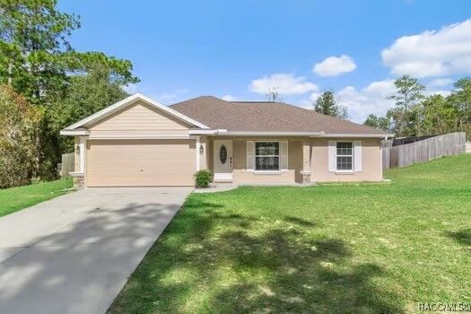 Property Photo: 1167 W Hedgewood Lane FL 34434