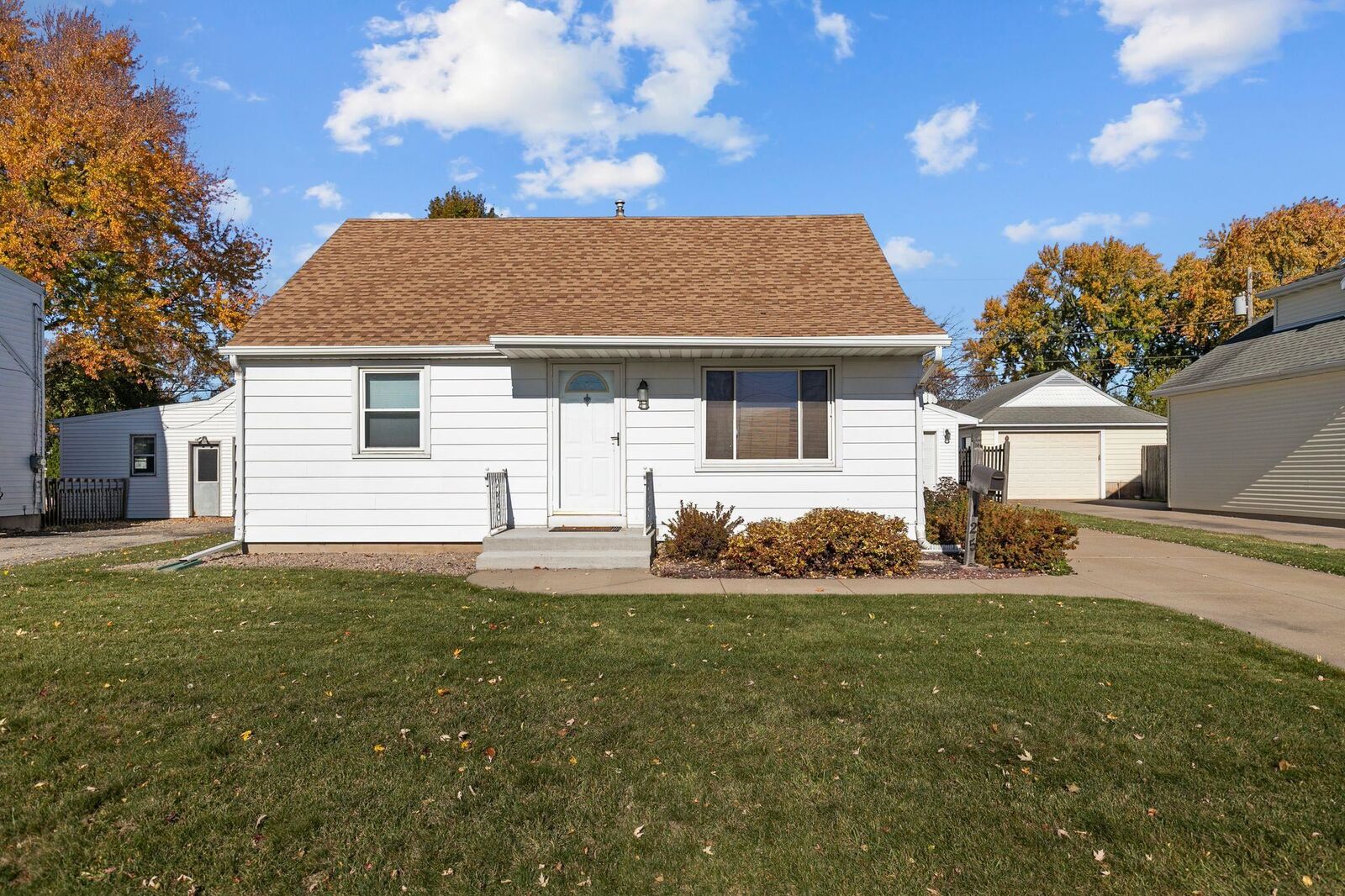 Property Photo: 125 W Cecil Street WI 54956