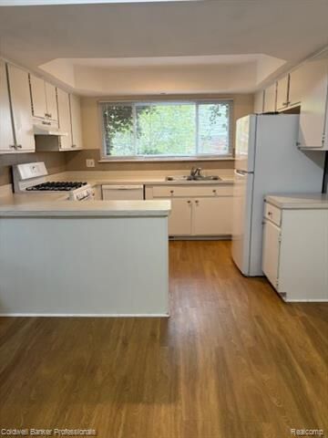 Property Photo: 30201 Canterbury Drive MI 48076