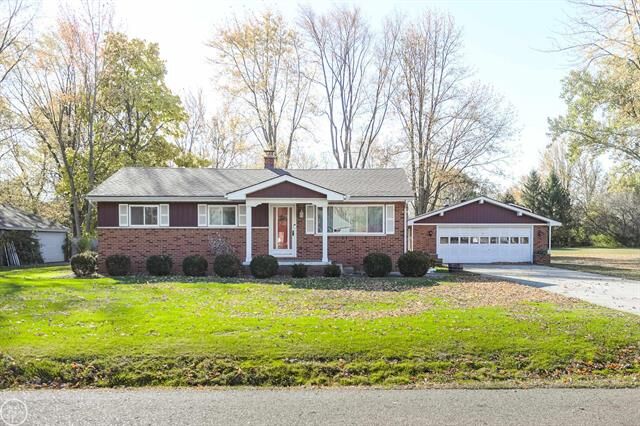 Property Photo: 4280 Gardner Street MI 48310