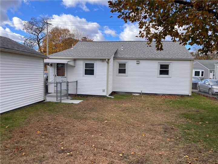 Property Photo:  85 Rice Street  RI 02861 