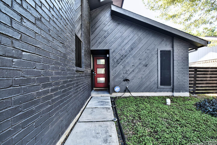 Property Photo:  937 Sundance  TX 78130 