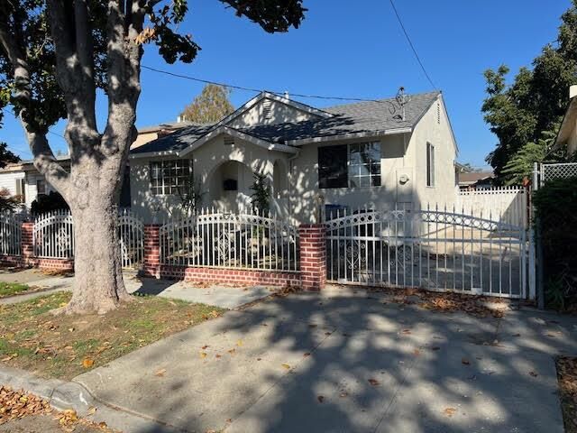 Property Photo: 866 North 15th Street CA 95112