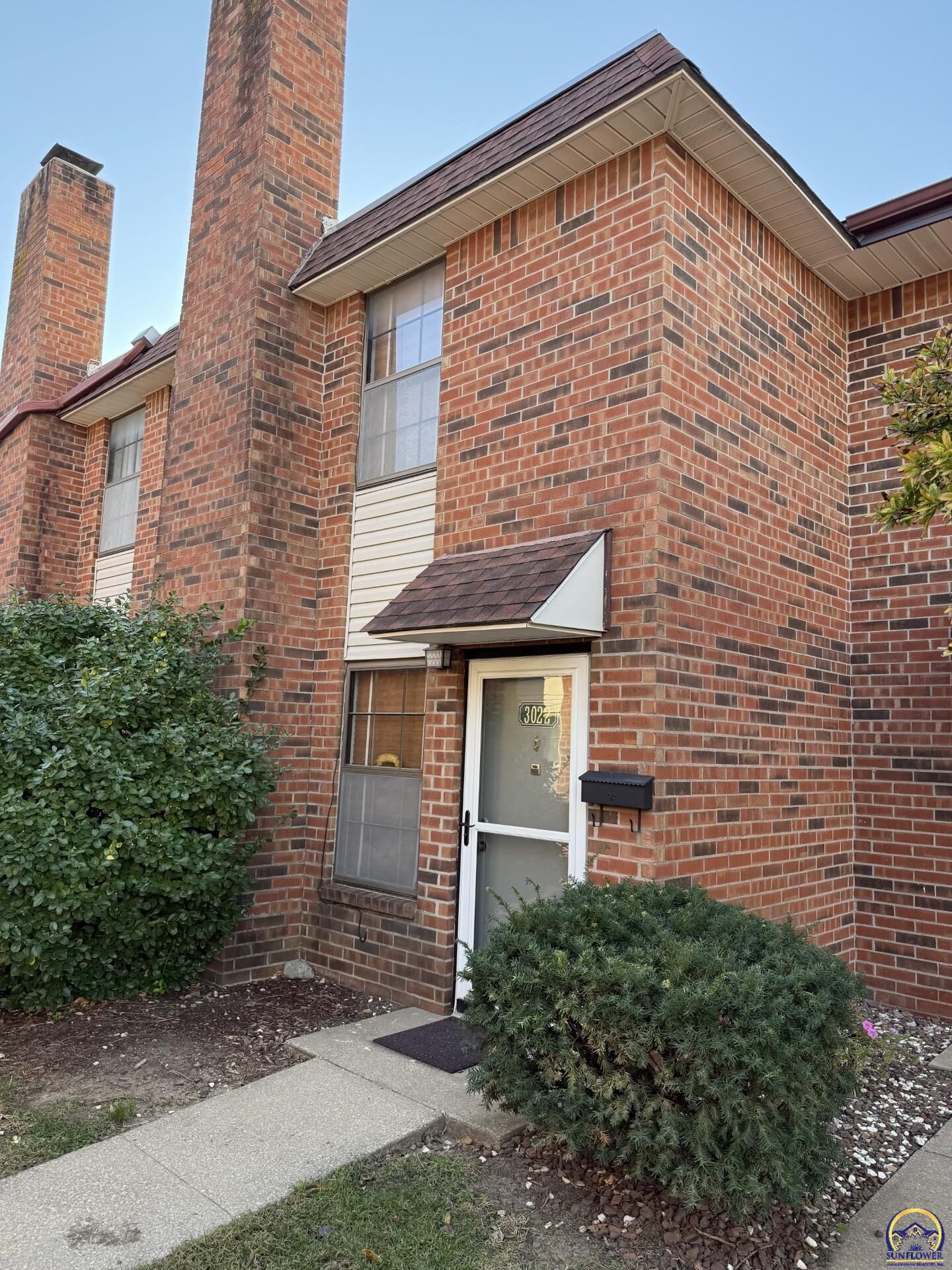 Property Photo:  3022 SW Lydia Ave  KS 66614 