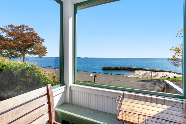 Property Photo: 187 Linden Avenue CT 06405