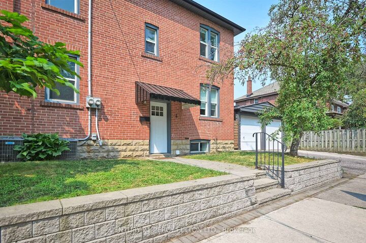 Property Photo:  4 Westholme Avenue Upper  ON M6P 3B8 