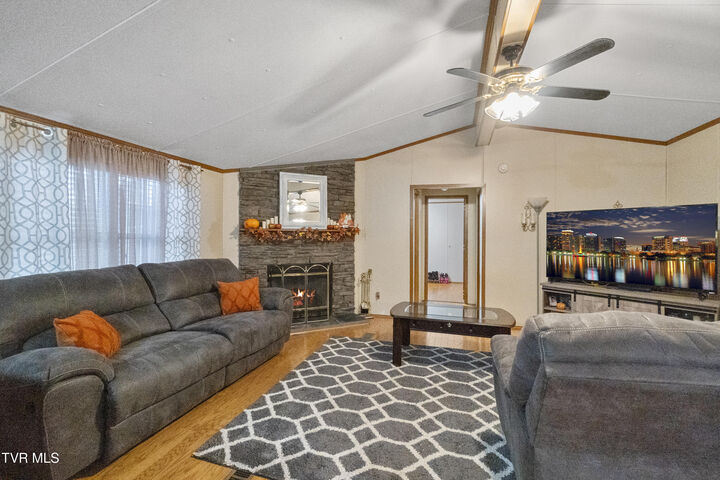 Property Photo:  114 Paul Mathes Road  TN 37641 