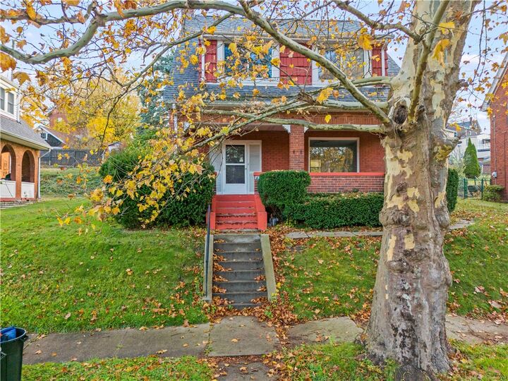 Property Photo:  433 Green St  PA 15120 