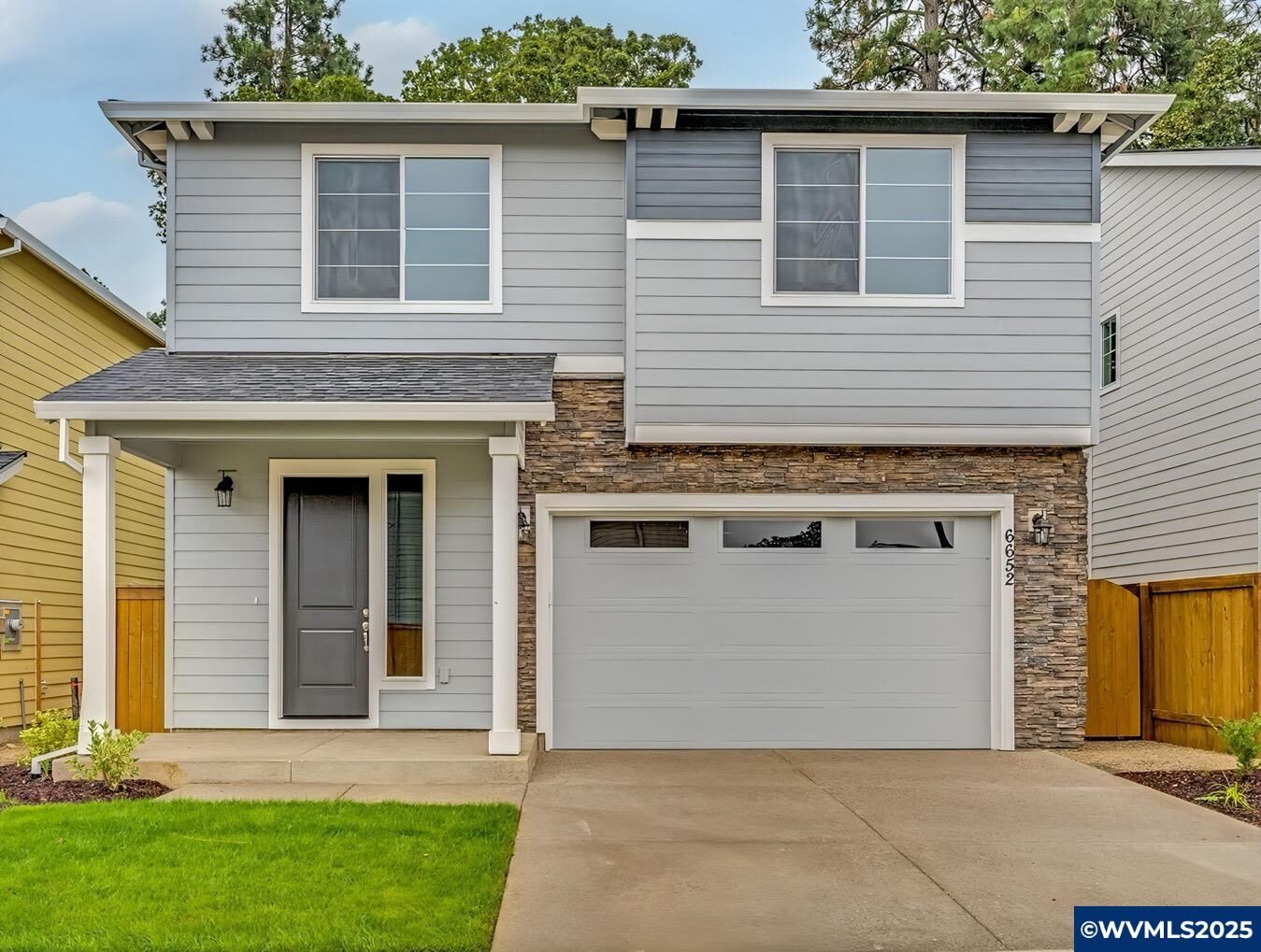 Property Photo:  5815 Kiffen St SE  OR 97306 