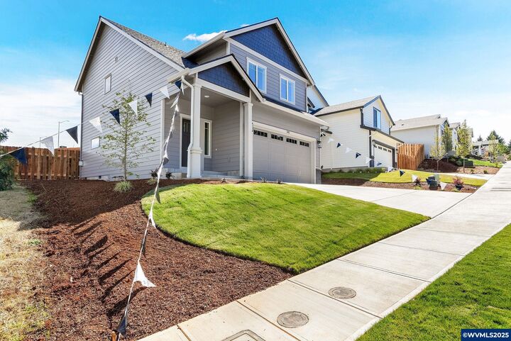 Property Photo:  542 Sarah Renee (Lot 76) Av SE  OR 97306 