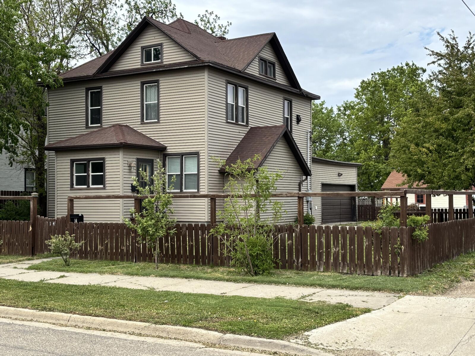 Property Photo:  14 NW 4th Ave  SD 57401 