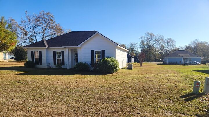 Property Photo:  1256 Ballpark Avenue NE  GA 39842 