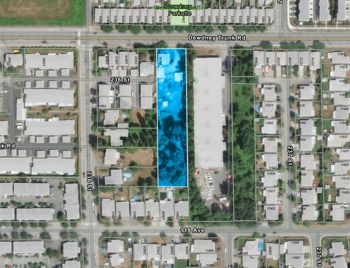 23638 Dewdney Trunk Road — photo 1