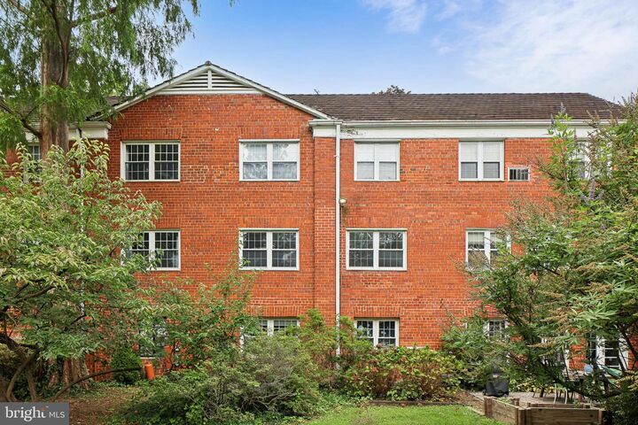 Property Photo:  1615 Mount Eagle Place  VA 22302 